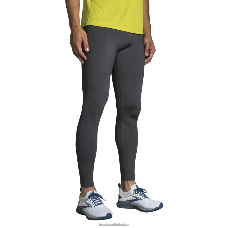 V8D8N1261 bron strak asfalt Brooks