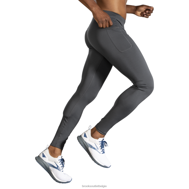 V8D8N1261 bron strak asfalt Brooks