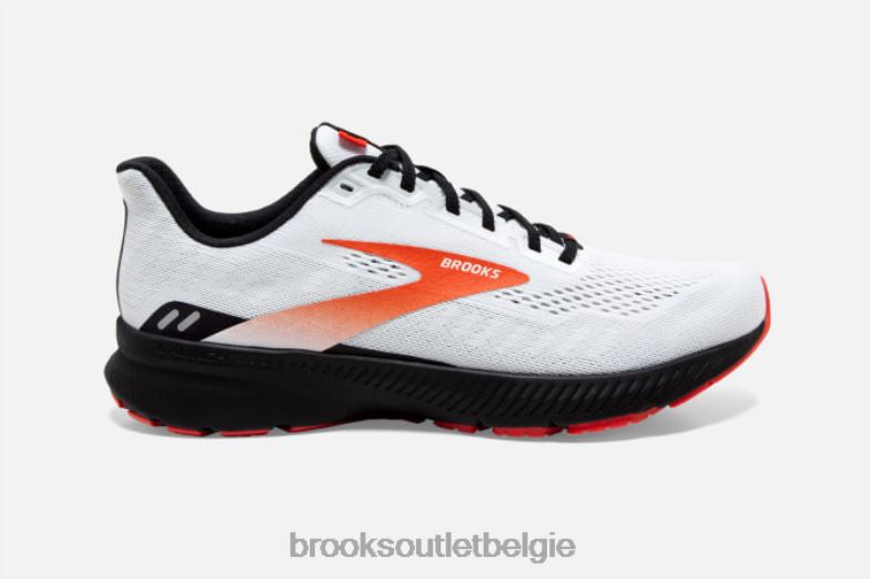 V8D8N1898 lancering 8 wit Brooks