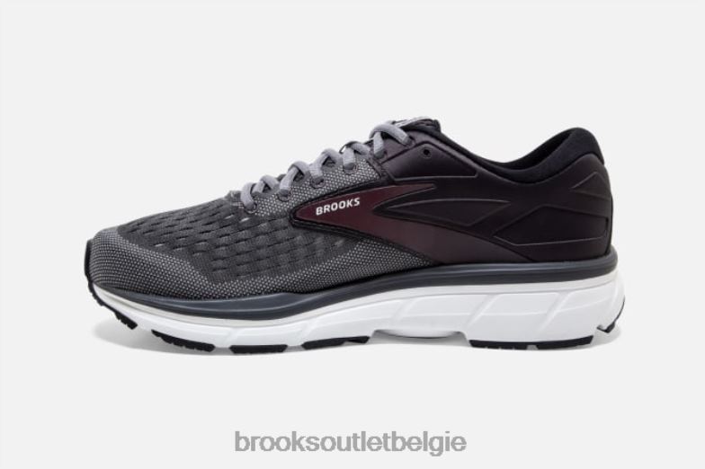 V8D8N1959 dyade 11 zwart Brooks