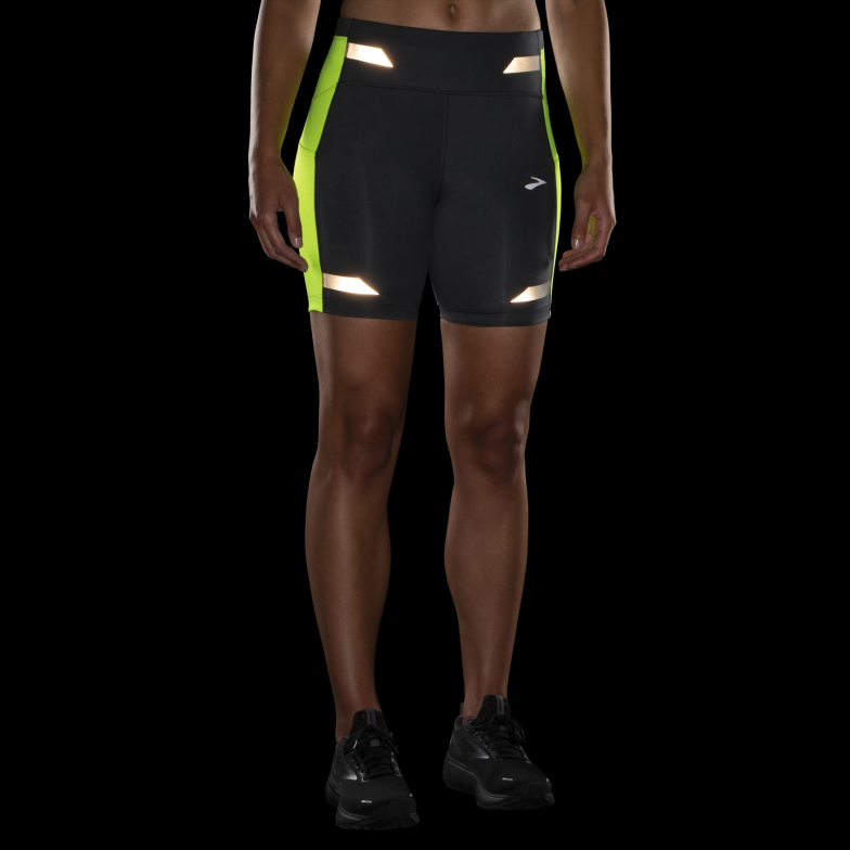 V8D8N1088 run zichtbaar 6'' kort strak asfalt Brooks