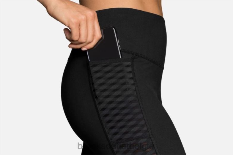 V8D8N1676 groenlicht strak zwart Brooks