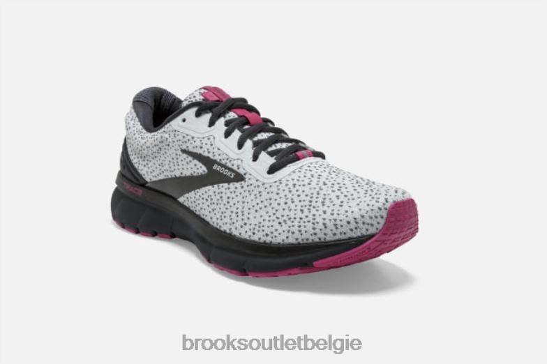 V8D8N1546 spoor wit Brooks