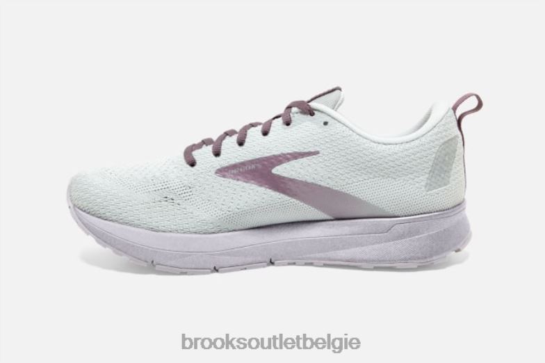 V8D8N1578 revelatie 4 lila Brooks