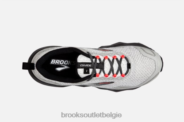 V8D8N1588 verdeling wit Brooks