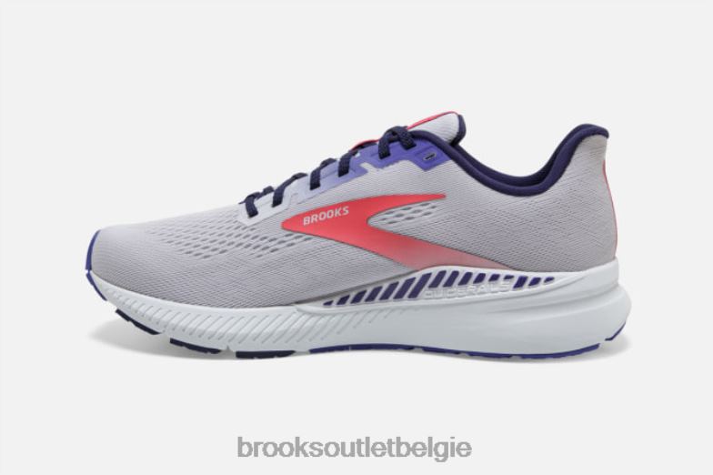 V8D8N1590 lancering gts8 koraal Brooks